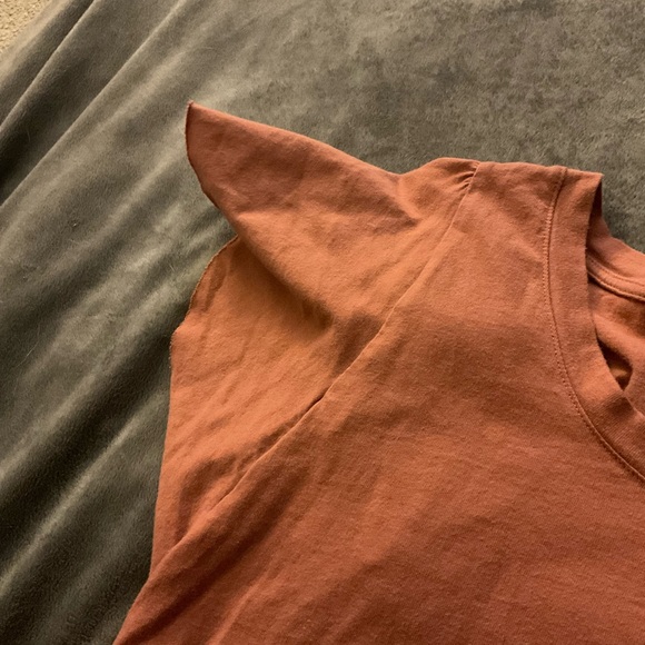 Universal Thread Rose Pink Tee - Picture 2 of 3